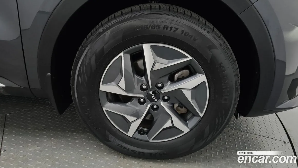 Kia Sorento — фото 7