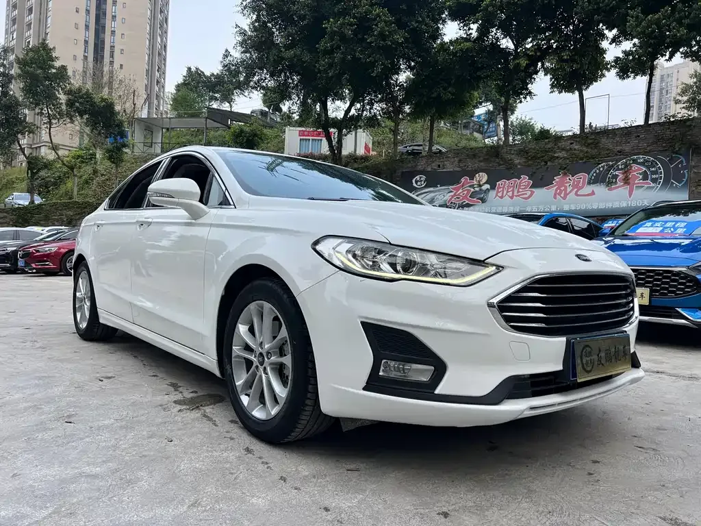 Ford Mondeo — фото 10