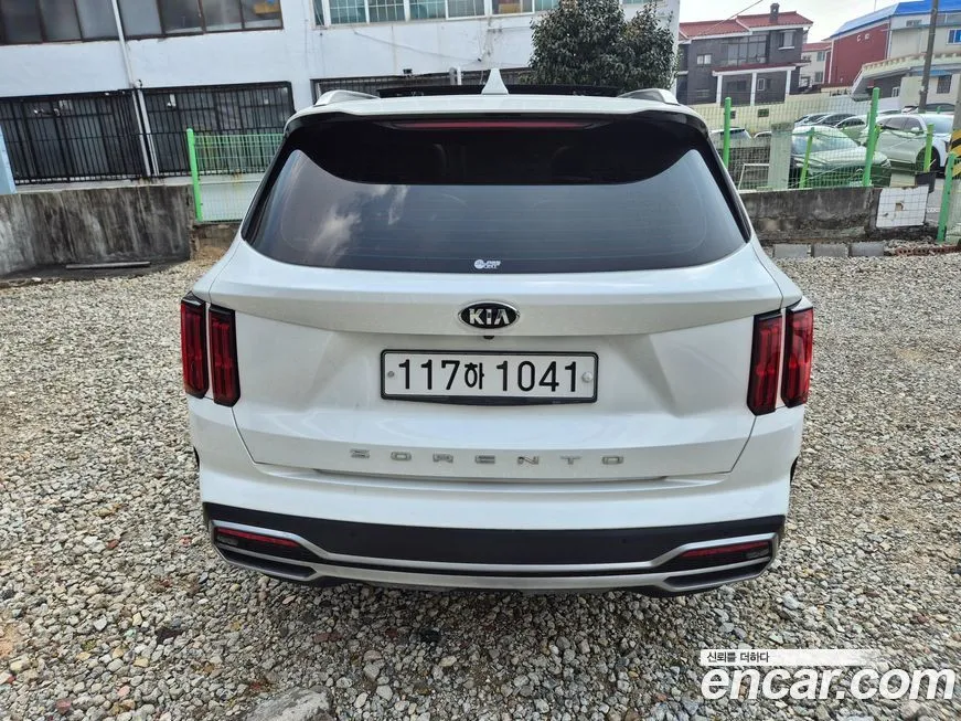 Kia Sorento — фото 5