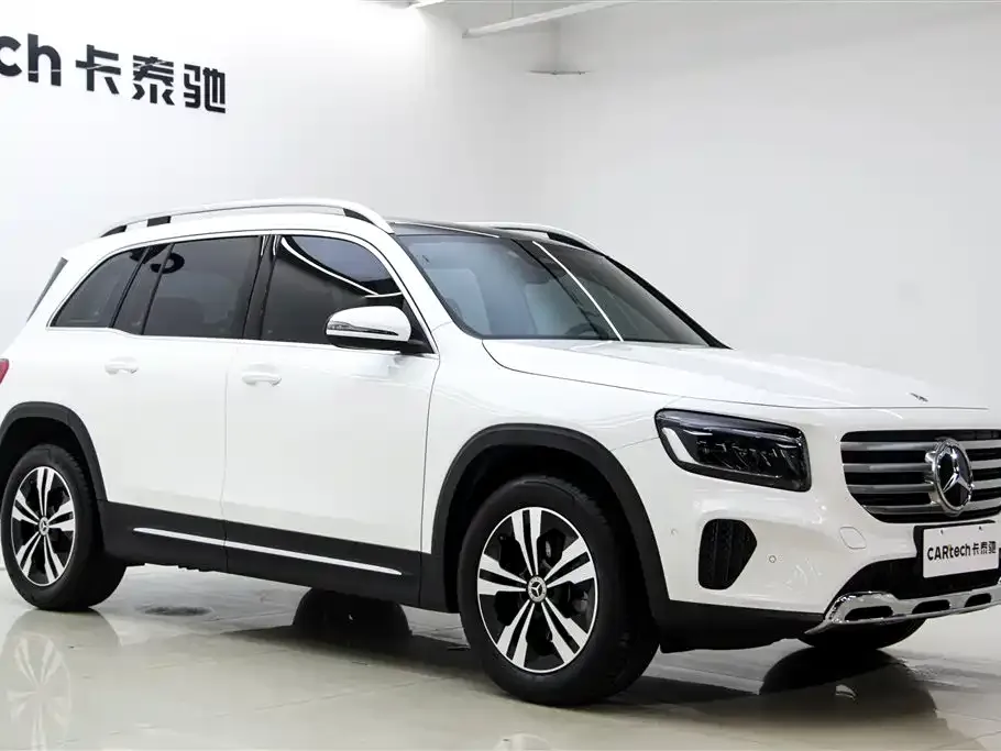 Mercedes-Benz GLB — фото 10