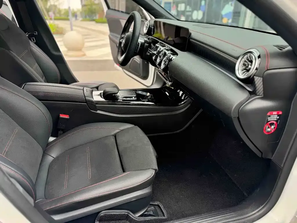 Mercedes-Benz A-Class — фото 10