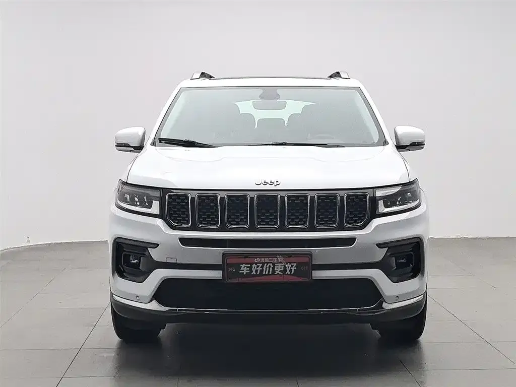 Jeep Grand Commander — фото 4