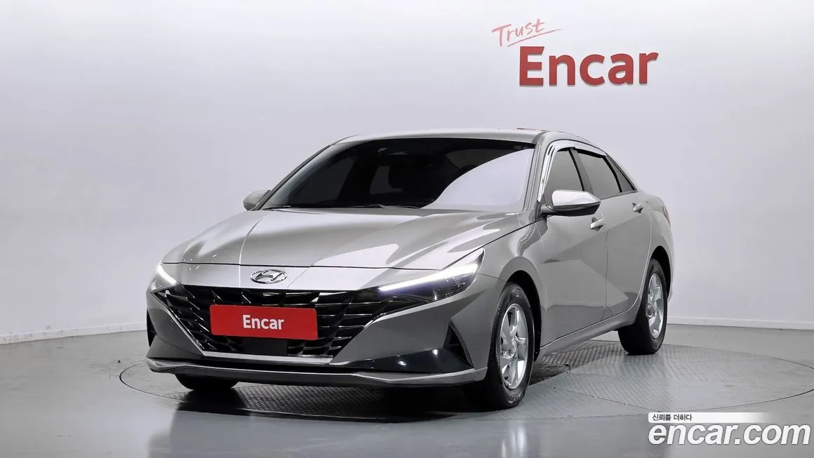Hyundai AVANTE — фото 1