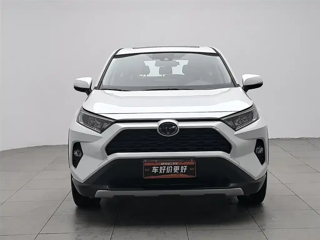 Toyota RAV4 — фото 2