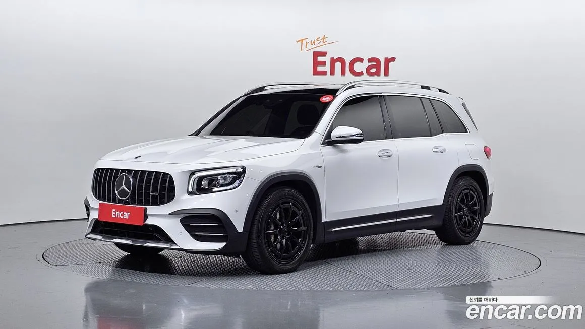 Mercedes-Benz GLB-Class — фото 1