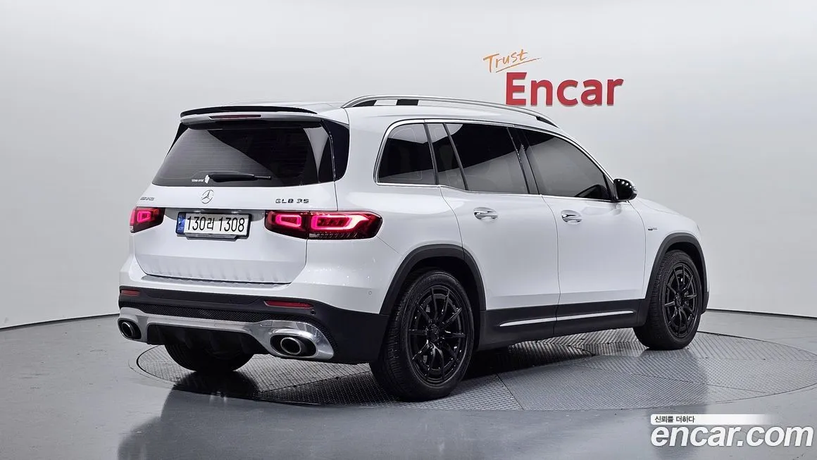 Mercedes-Benz GLB-Class — фото 2