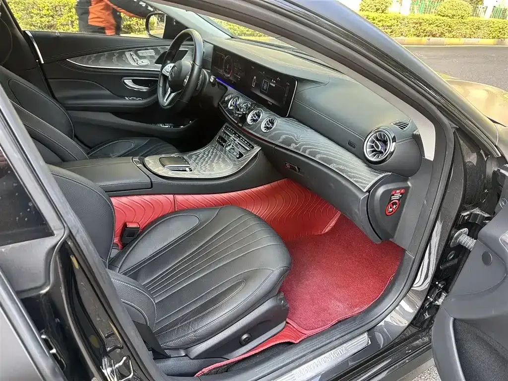 Mercedes-Benz CLS — фото 6