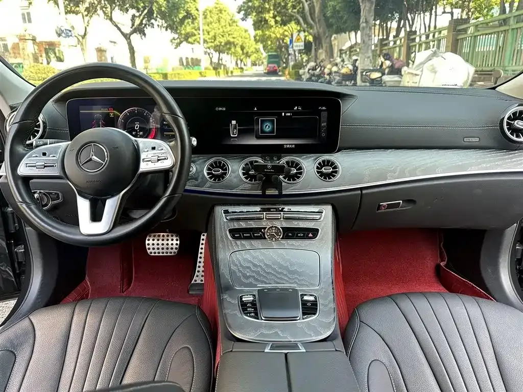 Mercedes-Benz CLS — фото 4