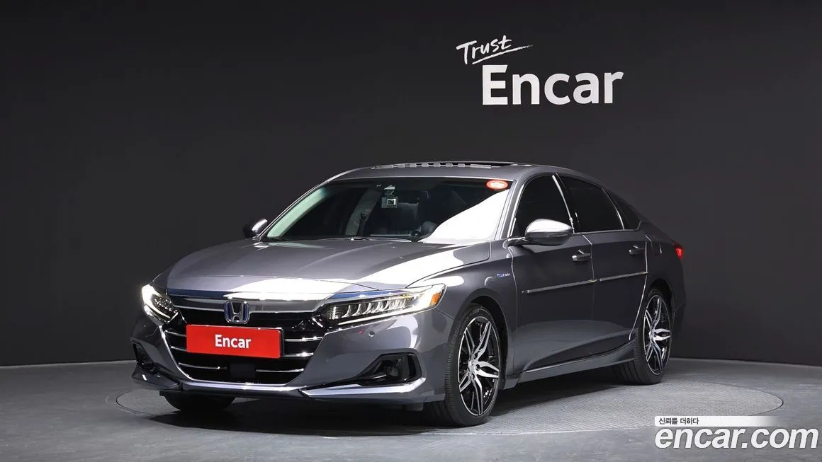 Honda Accord — фото 1