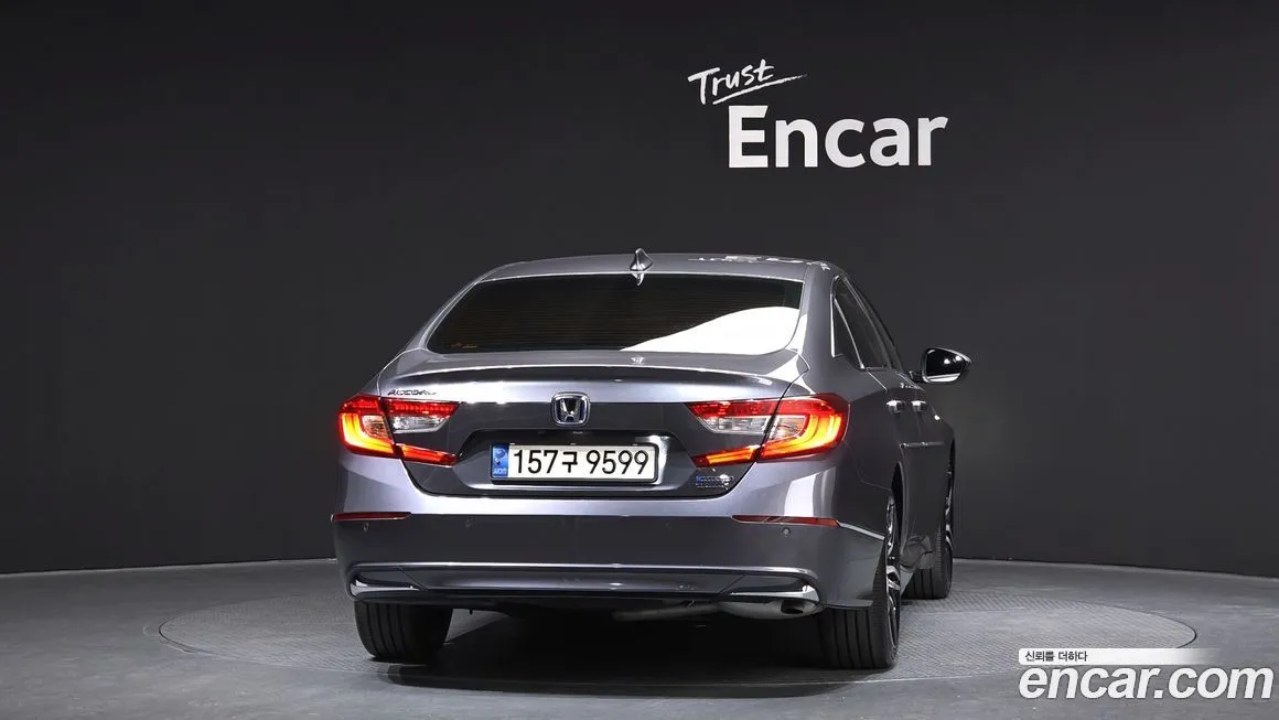 Honda Accord — фото 5
