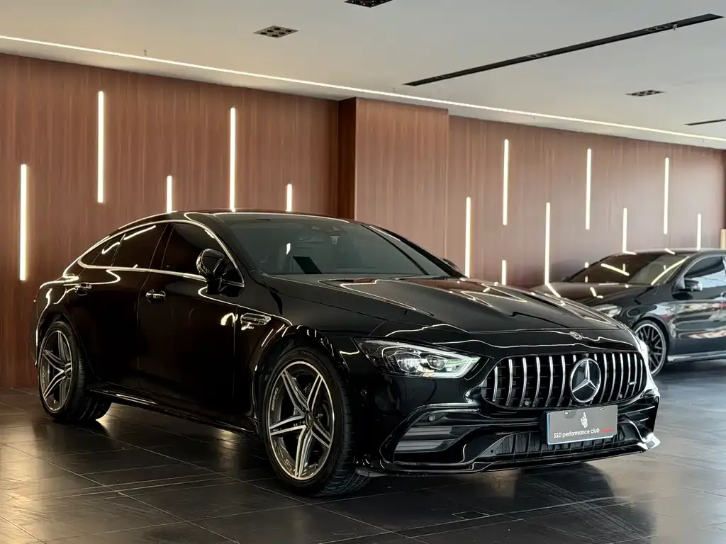 Mercedes-Benz AMG GT — фото 1