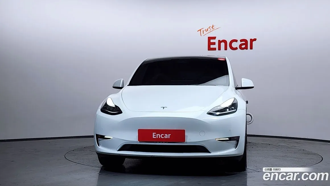 Tesla Model Y — фото 5