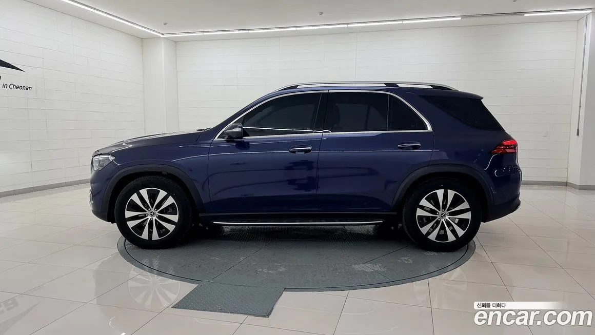 Mercedes-Benz GLE-Class — фото 6
