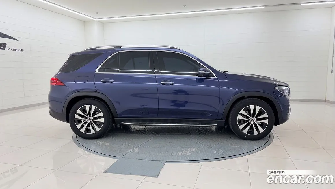 Mercedes-Benz GLE-Class — фото 4