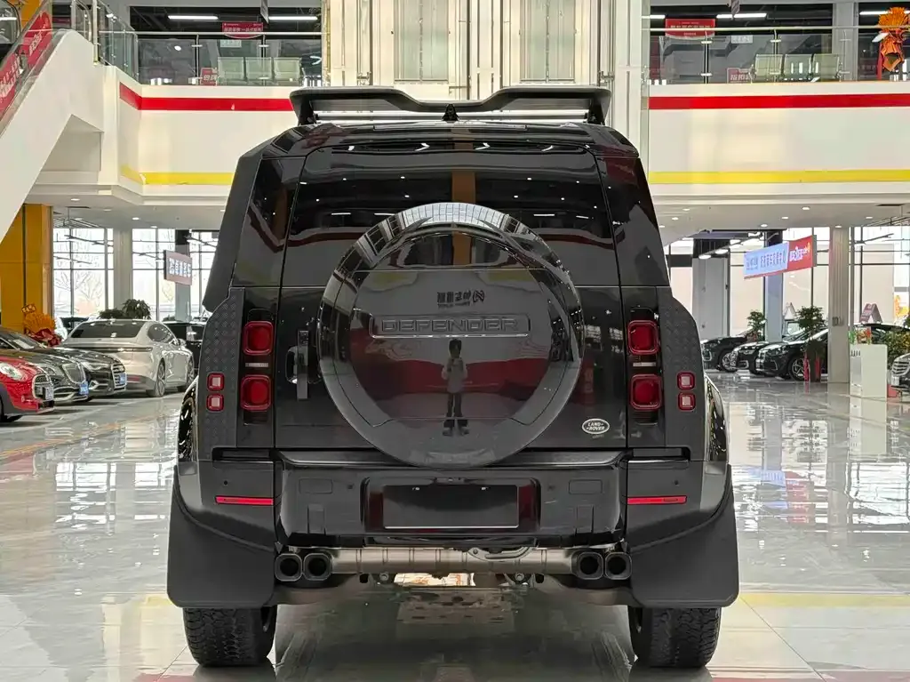 Land Rover Defender — фото 8
