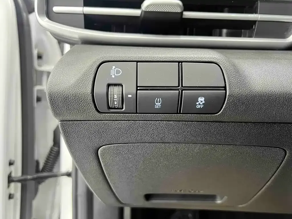 Hyundai Elantra — фото 4