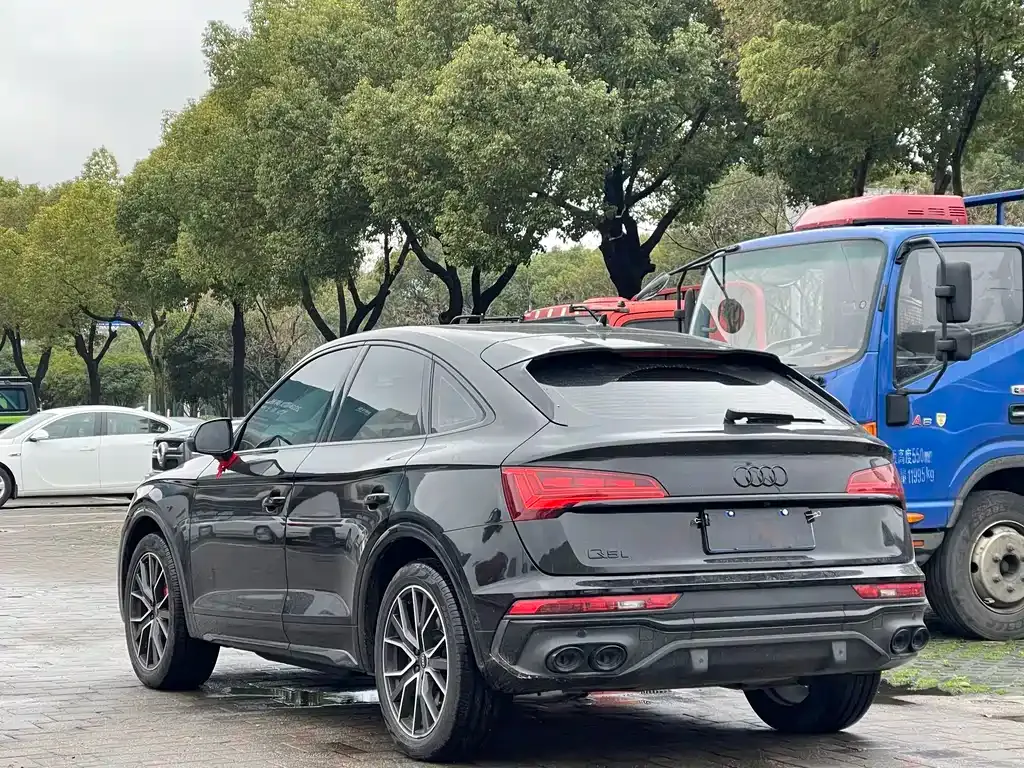 Audi SQ5 Sportback — фото 9