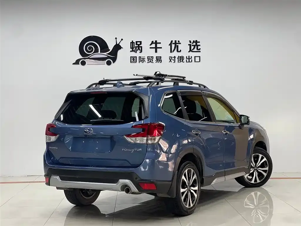 Subaru Forester — фото 4