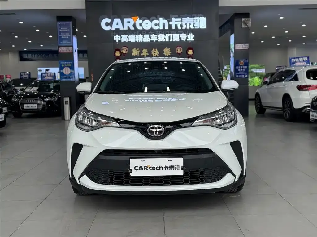 Toyota C-HR — фото 2