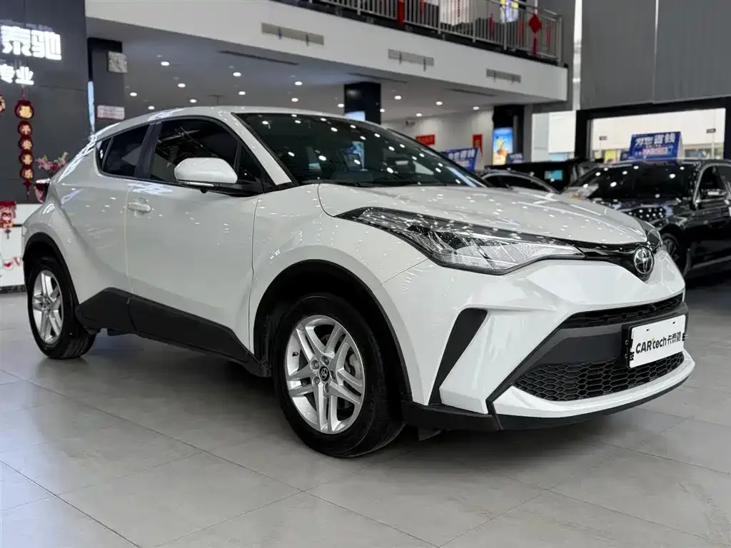 Toyota C-HR — фото 7