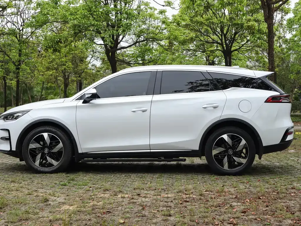 BYD Tang New Energy — фото 10