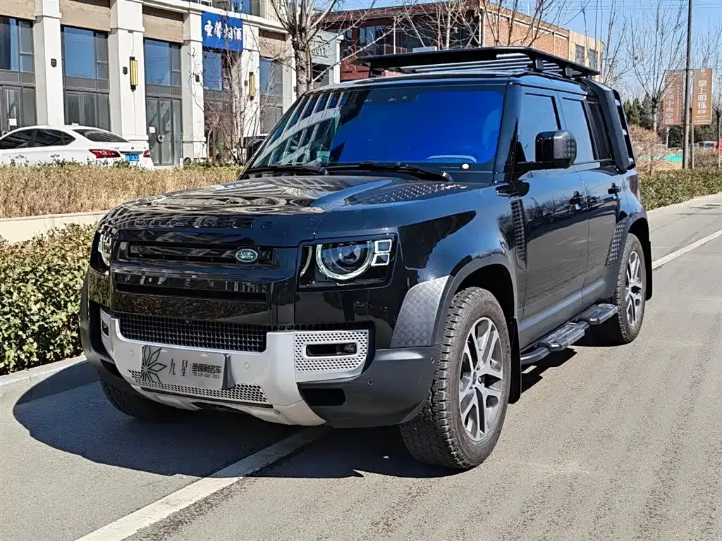 Land Rover Defender — фото 1