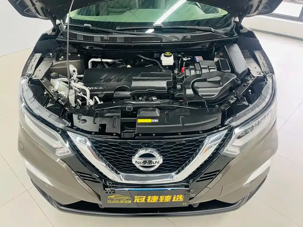 Nissan Qashqai — фото 7