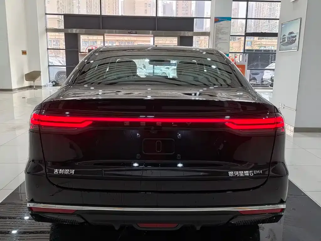 Geely 银河星耀6 — фото 4