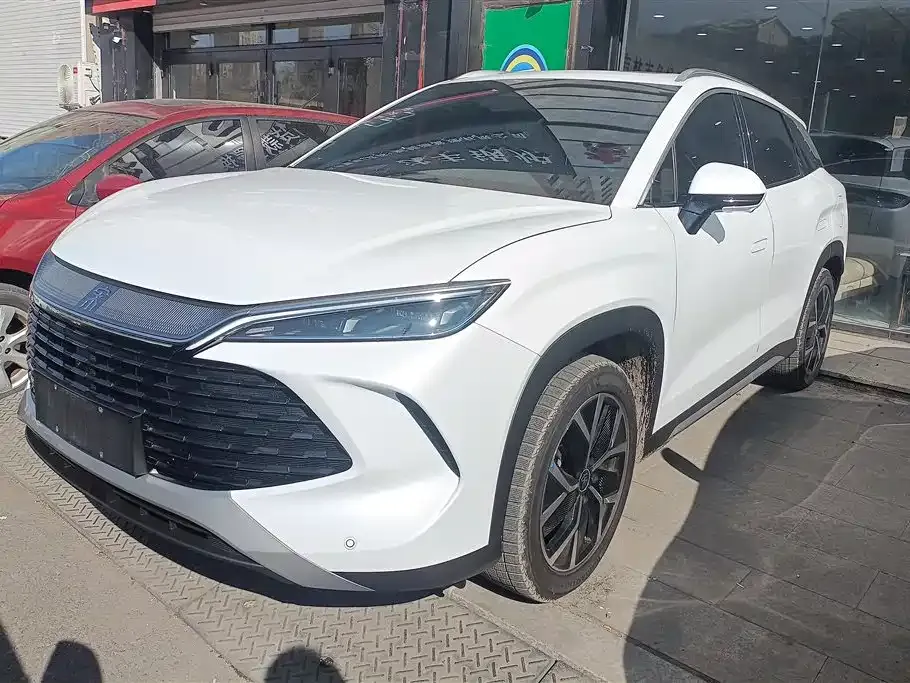 BYD L DM-i — фото 7