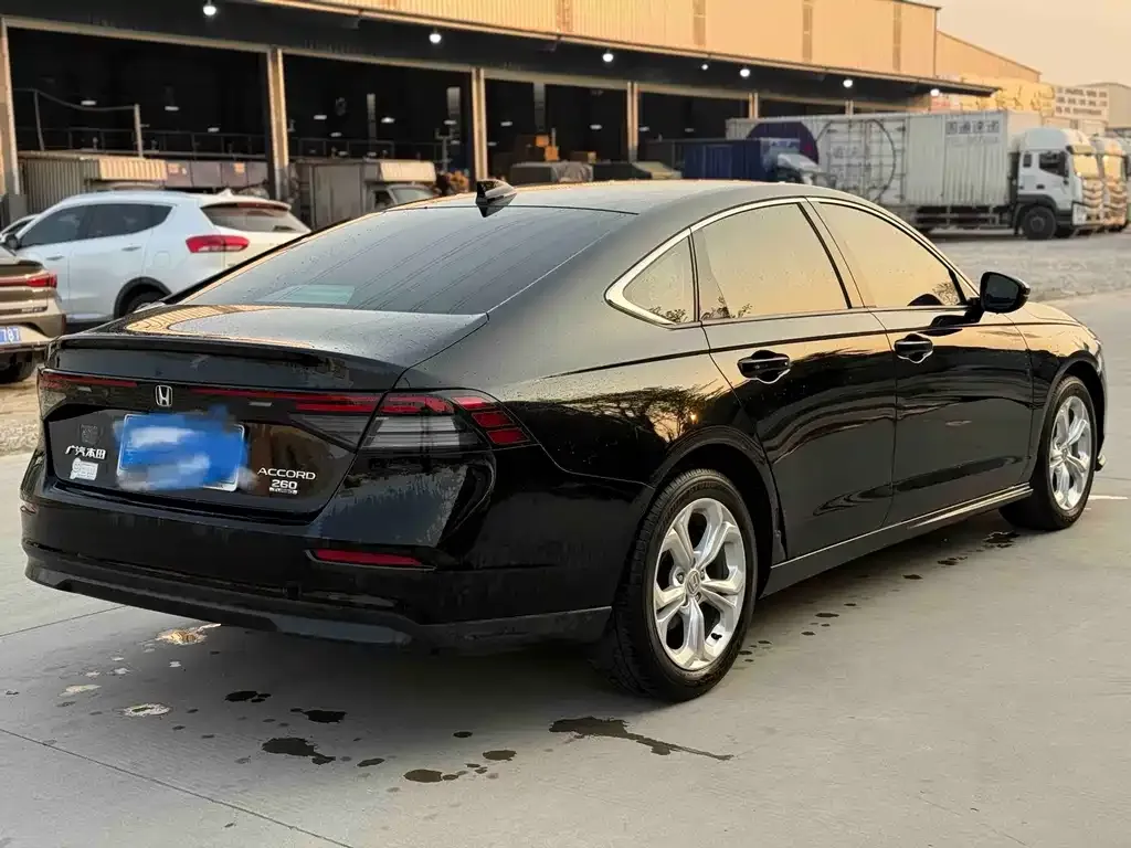 Honda Accord — фото 2