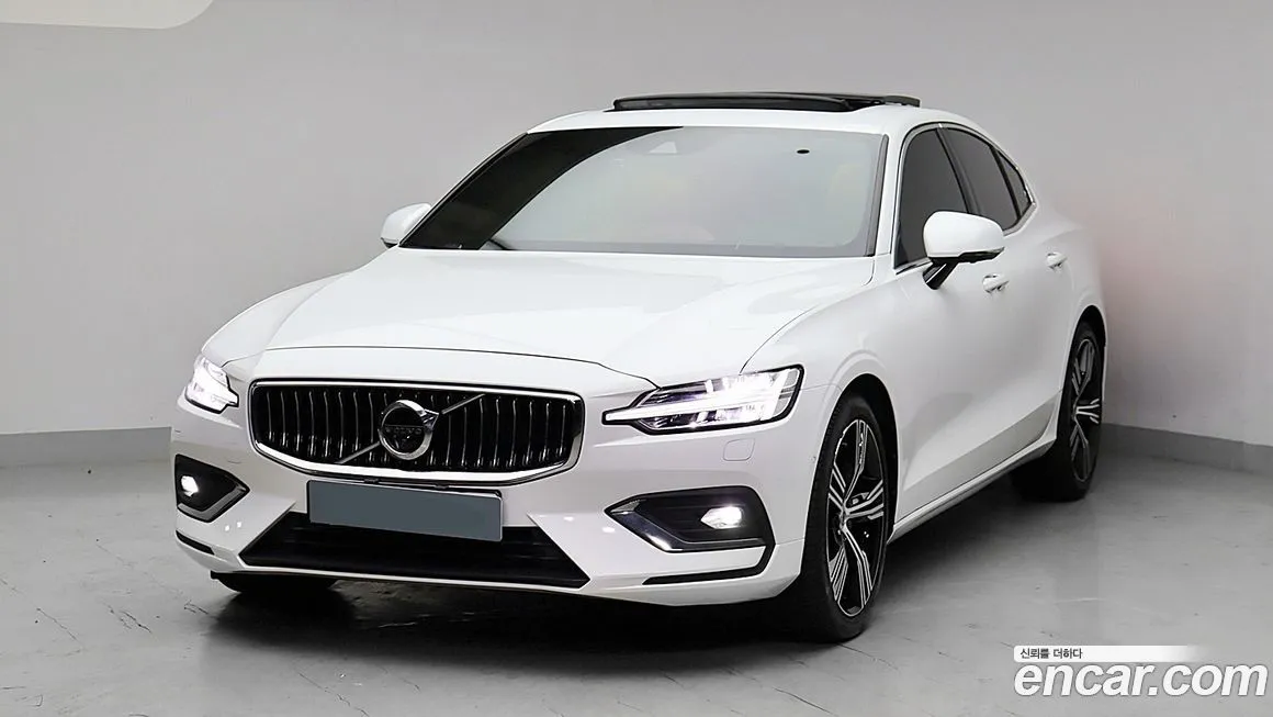 Volvo S60 — фото 10