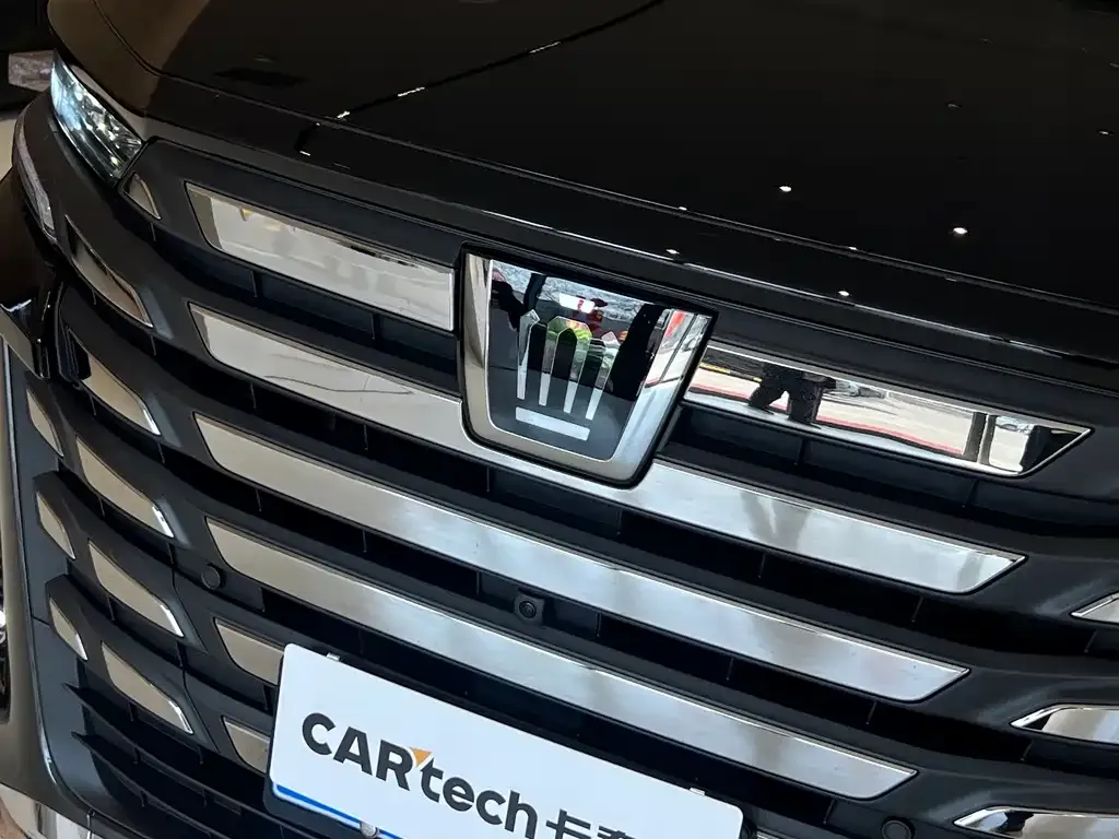 Toyota Vellfire — фото 7
