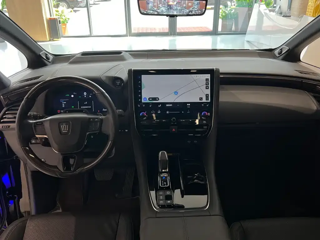 Toyota Vellfire — фото 6