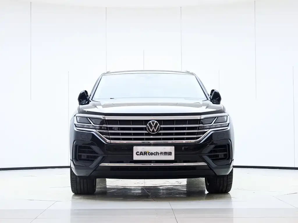 Volkswagen Touareg — фото 4