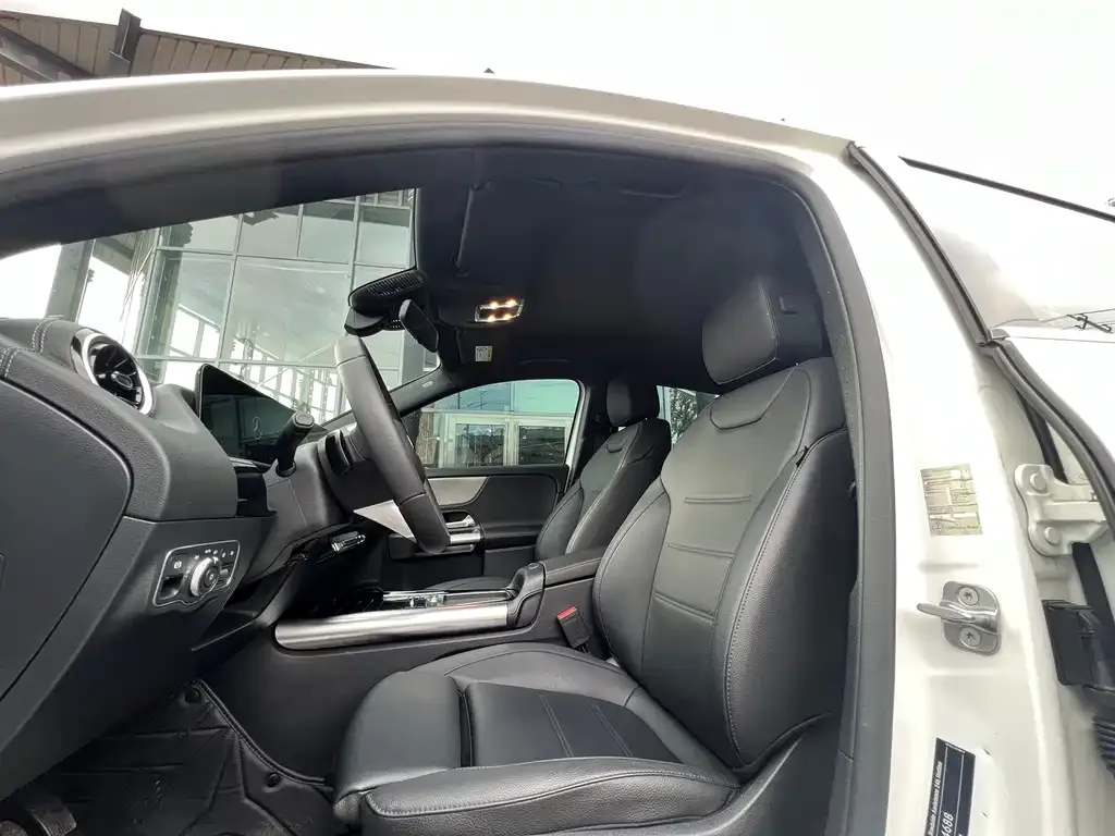Mercedes-Benz GLA — фото 6