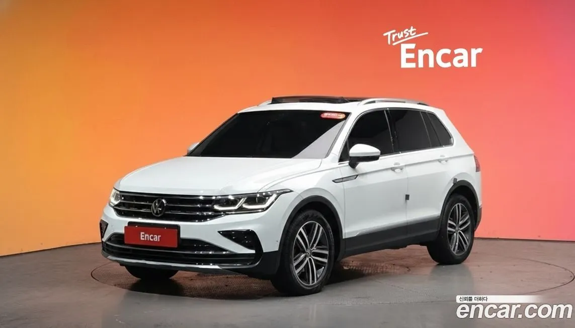 Volkswagen Tiguan — фото 1