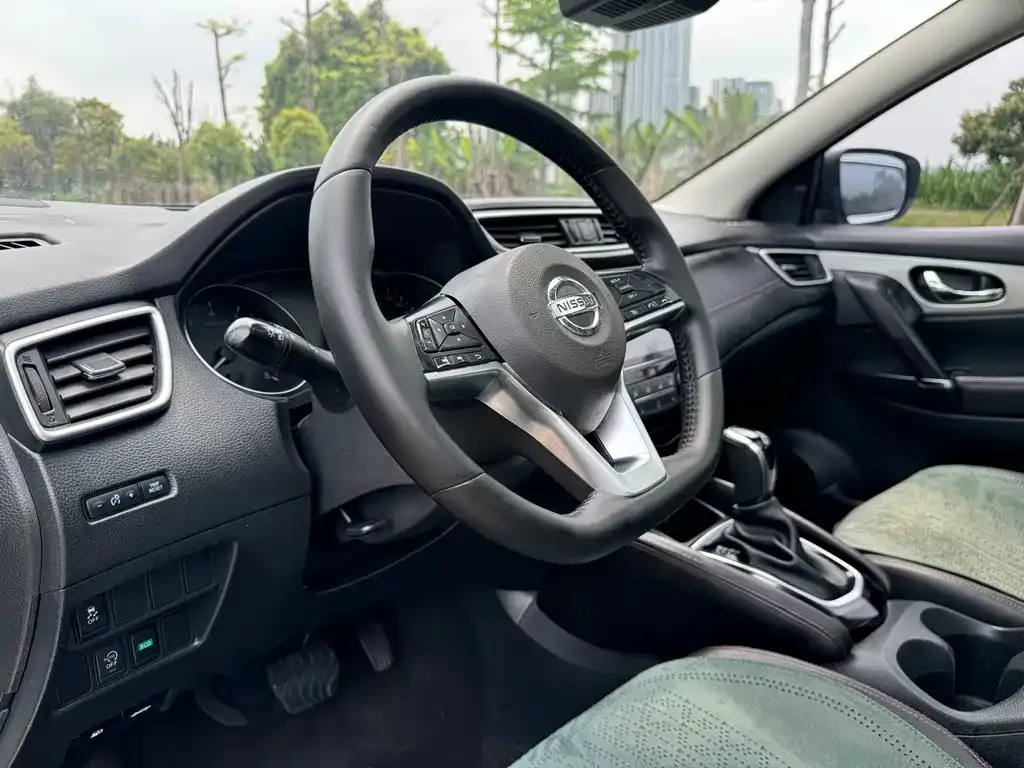 Nissan Qashqai — фото 2