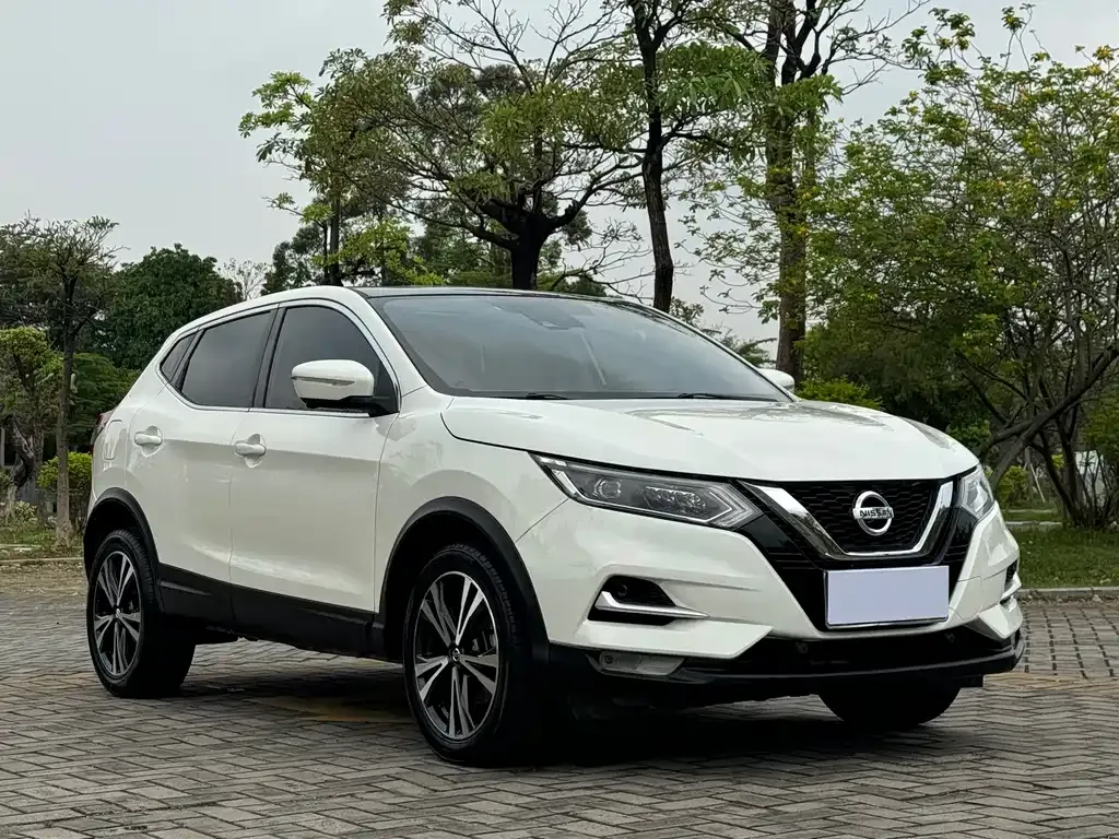 Nissan Qashqai — фото 5