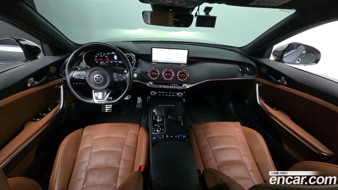 Kia Stinger — фото 10