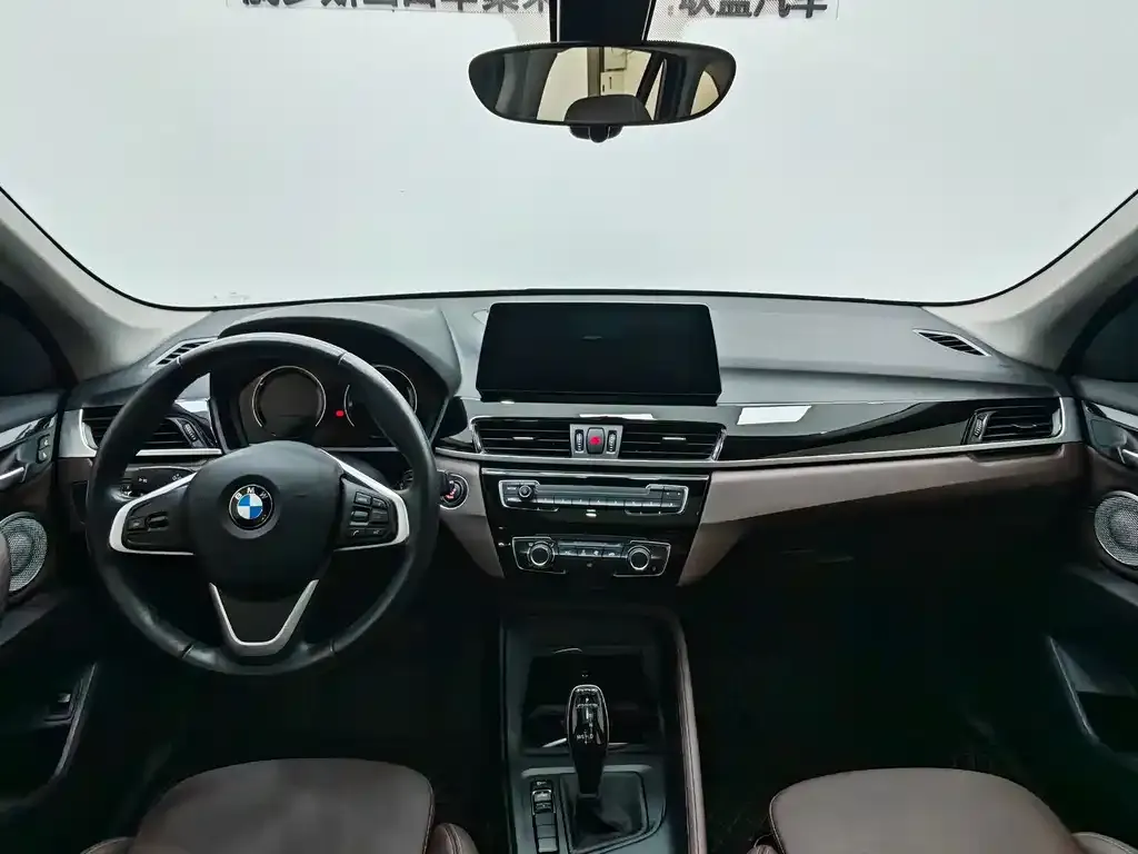 BMW X1 — фото 10