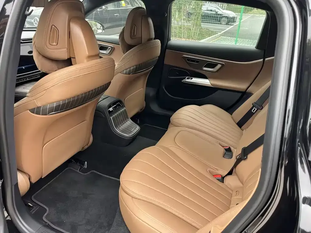 Mercedes-Benz E-Class New Energy — фото 4