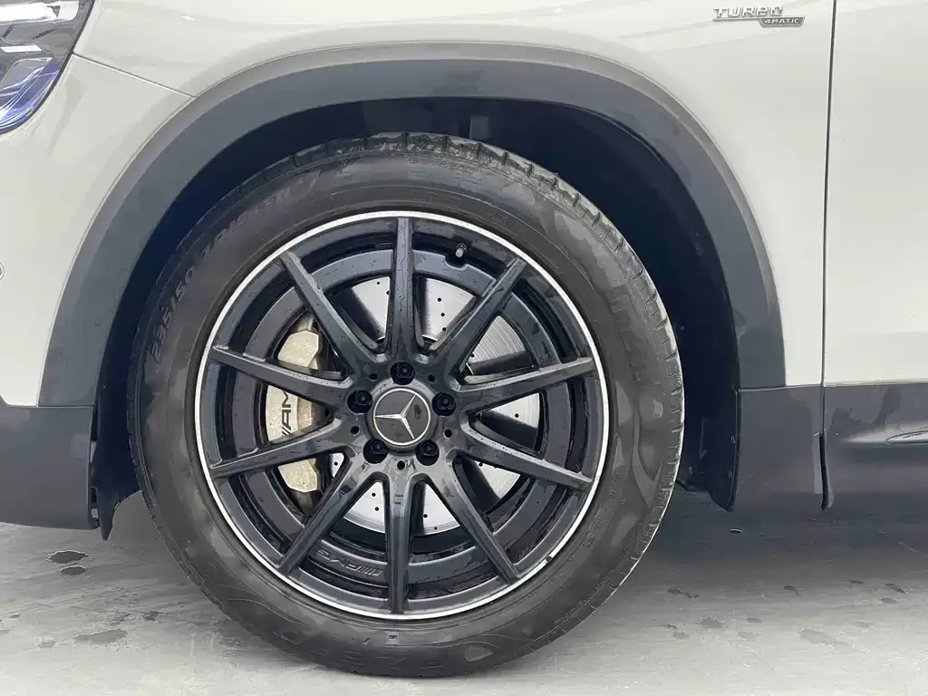 Mercedes-Benz GLB AMG — фото 6
