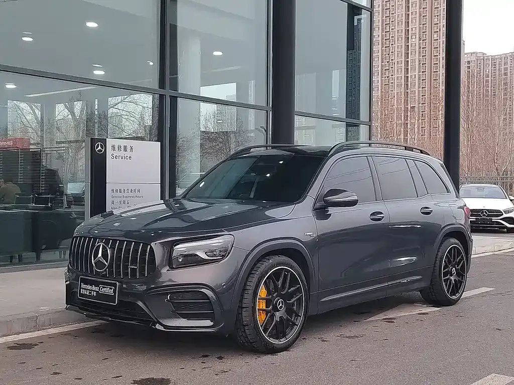 Mercedes-Benz GLB AMG — фото 1