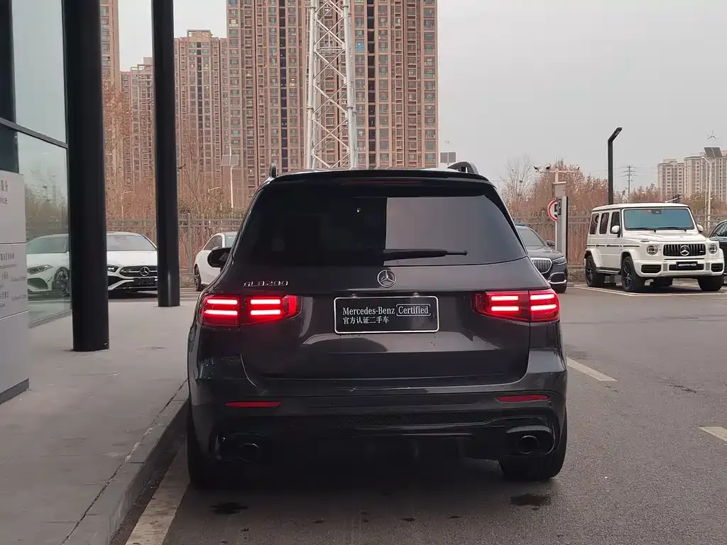 Mercedes-Benz GLB AMG — фото 6