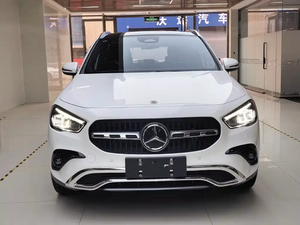 Mercedes-Benz GLA — фото 6
