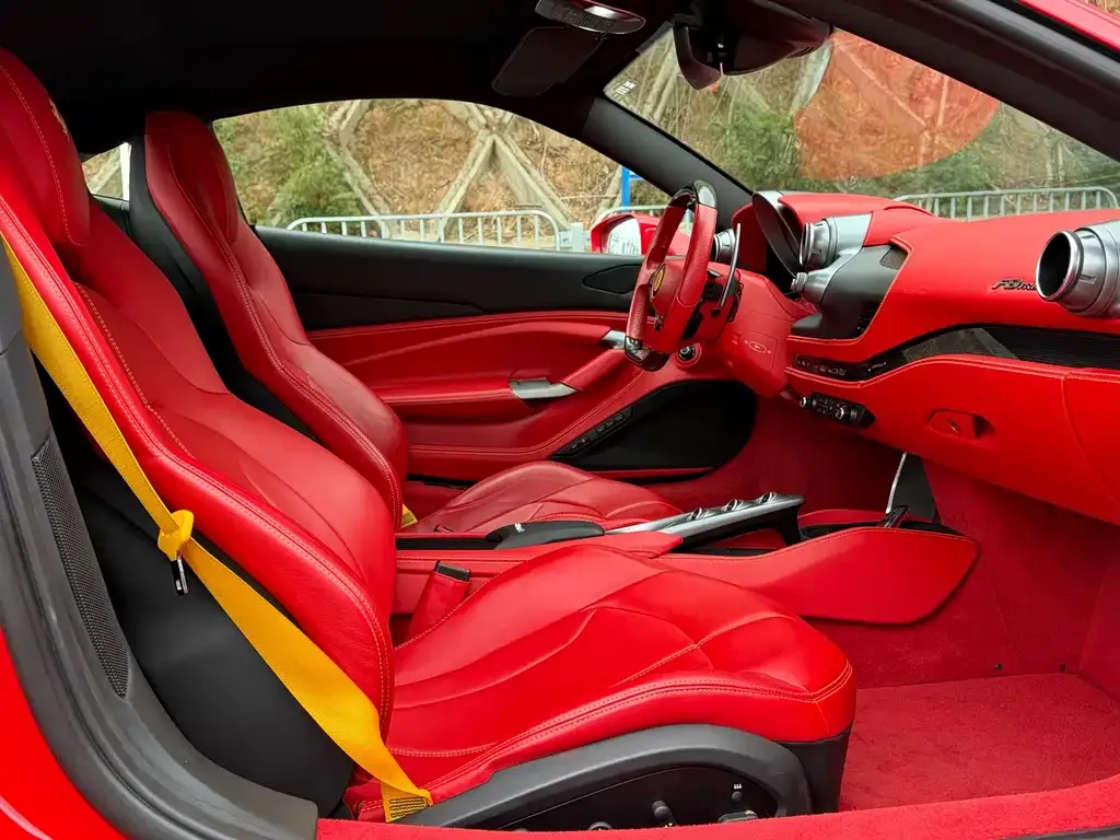 Ferrari F8 — фото 6