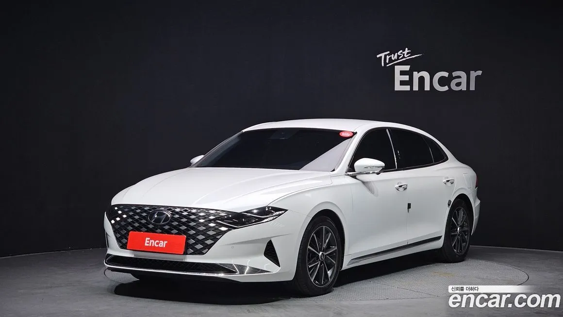 Hyundai Grandeur — фото 1
