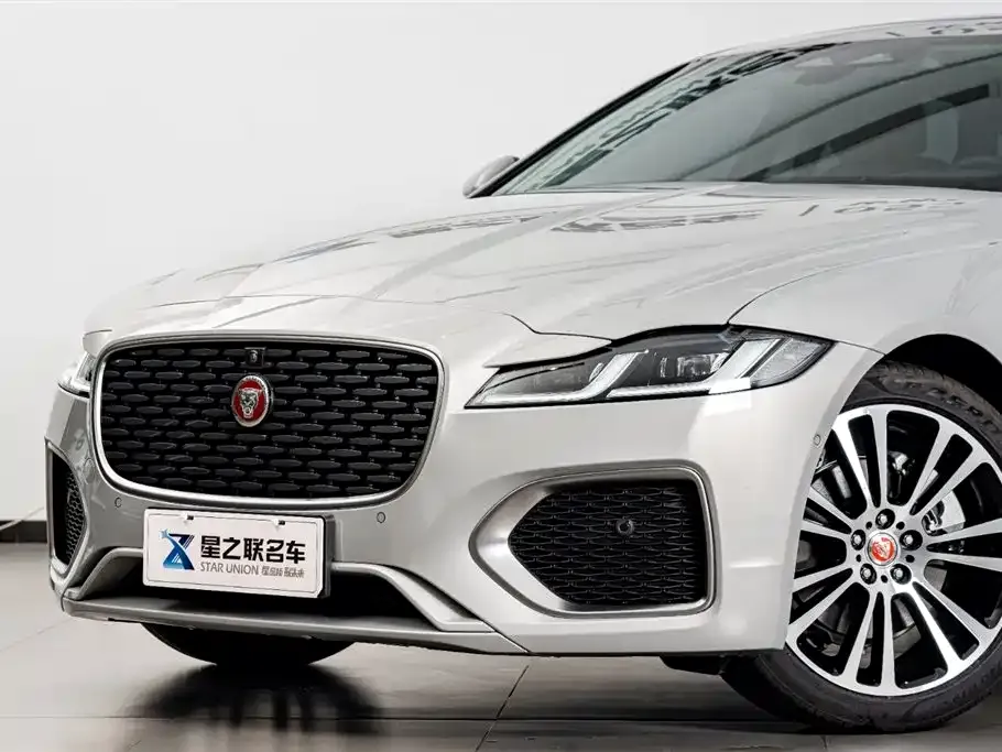 Jaguar XFL — фото 9