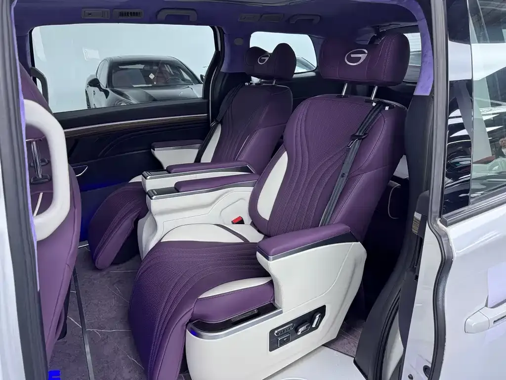 GAC Motor Trumpchi M8 — фото 10