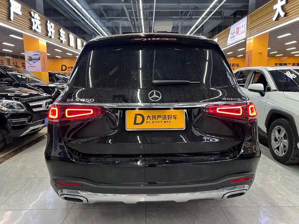 Mercedes-Benz GLS — фото 4